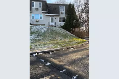 37 Whittlesey Drive #37, Bethel, CT 06801 - Photo 2