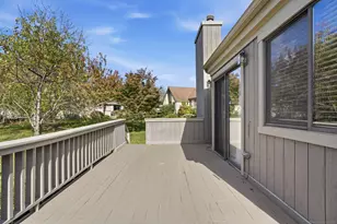 375 Piute Ln, Stratford, CT 06614 - Photo 8