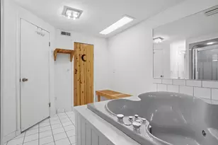 375 Piute Ln, Stratford, CT 06614 - Photo 30