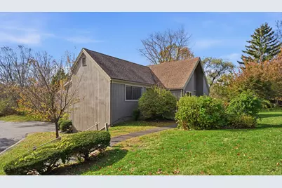 375 Piute Lane #B, Stratford, CT 06614 - Photo 6