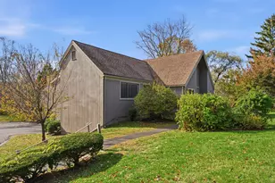 375 Piute Ln, Stratford, CT 06614 - Photo 6