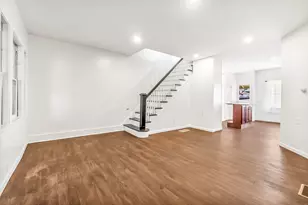 236 Wood St, Waterbury, CT 06704 - Photo 4