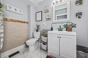 3 Herkimer St, Waterbury, CT 06710 - Photo 10