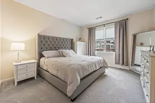 1 King Philip Dr, West Hartford, CT 06117 - Photo 12