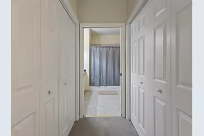 1 King Philip Drive #202, West Hartford, CT 06117 - Photo 14