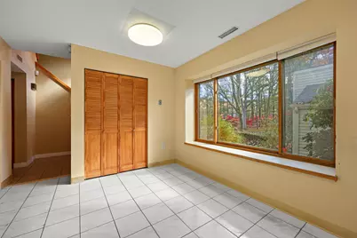 27 Farmington Chase Crescent, Farmington, CT 06032 - Photo 12