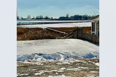 21 Fenwick Street, Old Saybrook, CT 06475 - Photo 1