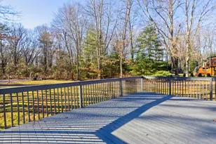 29 Privilege Rd, Bloomfield, CT 06002 - Photo 6