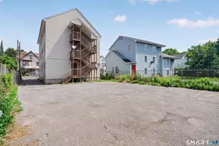 626 Stillman St, Bridgeport, CT 06608 - Photo 32