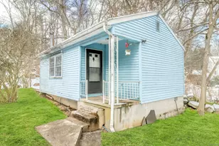 9 Walnut St, Greenwich, CT 06807 - Photo 1