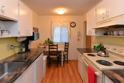 69 Heritage Village #D, Southbury, CT 06488 - Photo 6