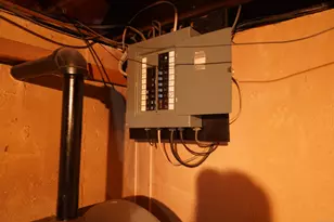 11 Carpet St, Enfield, CT 06082 - Photo 8