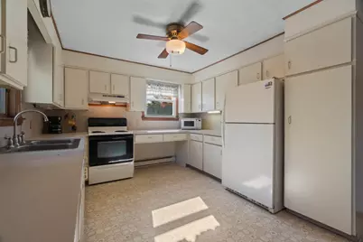 255 Capstan Avenue, Groton, CT 06355 - Photo 6