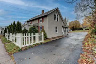 257 Spruce St, Manchester, CT 06040 - Photo 2