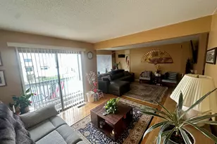 43 Peddlars Dr, Branford, CT 06405 - Photo 4