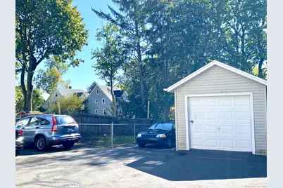 21 Trinity Street, New Britain, CT 06051 - Photo 4