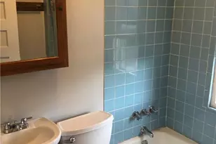 19 Oak St, New Britain, CT 06051 - Photo 4