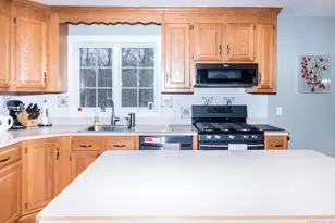 30 Pepperbush Dr, Hebron, CT 06231 - Photo 12