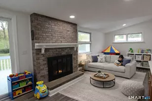 340 Robbins Ave, Newington, CT 06111 - Photo 4