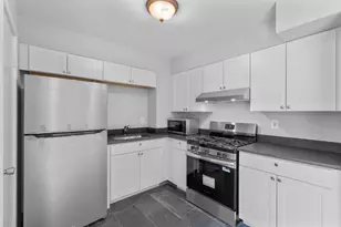 75 Saltonstall Pkwy, East Haven, CT 06512 - Photo 6