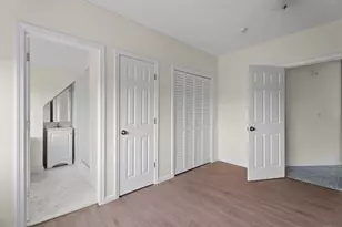 72 S Main St, Wallingford, CT 06492 - Photo 10