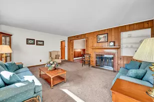 2 Old Grays Bridge Rd, Brookfield, CT 06804 - Photo 2