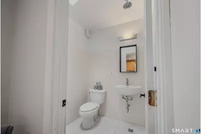 117 Blydenburg Avenue, New London, CT 06320 - Photo 10