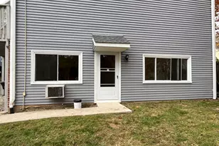 143 Columbus Pl, Stamford, CT 06907 - Photo 1