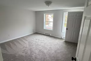 34 Pleasant St, Plainfield, CT 06374 - Photo 8