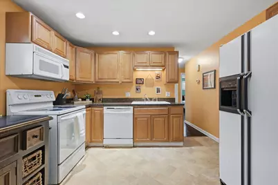 13 Plaza Street, Brooklyn, CT 06234 - Photo 8