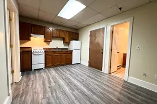 696 Main St, Middletown, CT 06457 - Photo 2