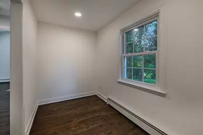 2428 Huntington Turnpike, Trumbull, CT 06611 - Photo 18