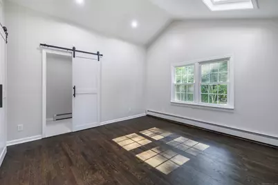 2428 Huntington Turnpike, Trumbull, CT 06611 - Photo 16