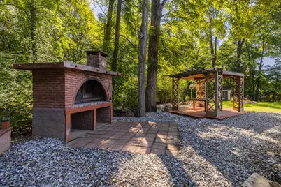 2428 Huntington Turnpike, Trumbull, CT 06611 - Photo 28