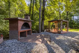 2428 Huntington Turnpike, Trumbull, CT 06611 - Photo 28