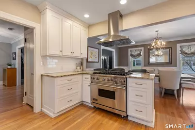 157 Four Mile Road, West Hartford, CT 06107 - Photo 10