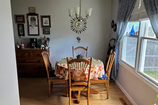 25 Beechwood Dr, Ansonia, CT 06401 - Photo 4