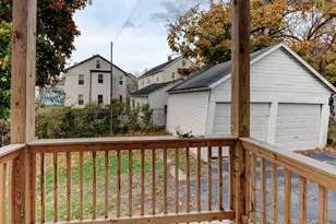 102 Thomaston St, Hartford, CT 06112 - Photo 40