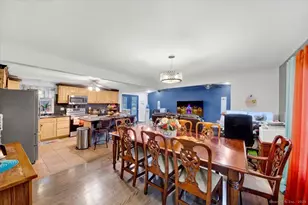 65 Clearview Dr, Bridgeport, CT 06606 - Photo 22