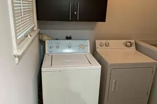 26 Kelsey Pl, Bloomfield, CT 06002 - Photo 8