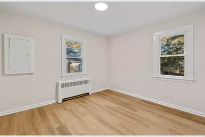 50 Morris Avenue, West Haven, CT 06516 - Photo 10