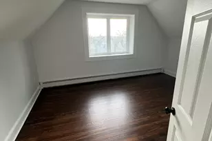 185 Maple St, New Britain, CT 06051 - Photo 4