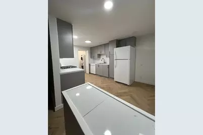 7 Longview Court, Norwalk, CT 06851 - Photo 2