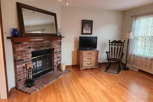 113 Island View Terrace, Branford, CT 06405 - Photo 4