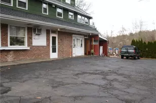 8 Burnham St, Plymouth, CT 06786 - Photo 4