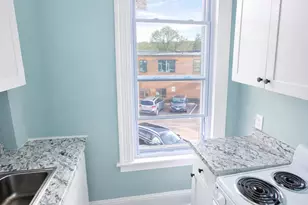 21 Pearl St, Torrington, CT 06790 - Photo 4