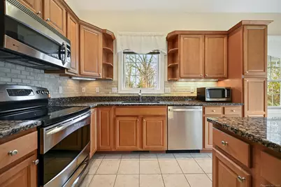 350 Maple Oak Drive #350, Stratford, CT 06614 - Photo 12