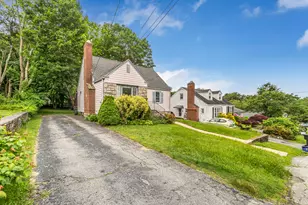 214 Thames St, New London, CT 06320 - Photo 2