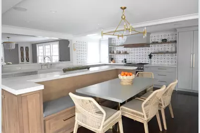 142 Brookside Road, Darien, CT 06820 - Photo 2