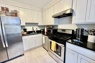 71 Strawberry Hill Ave, Stamford, CT 06902 - Photo 12